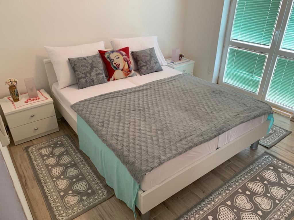 Apartment Ana Rogoznica  Luaran gambar